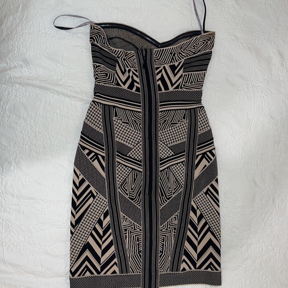 COPY - Herve leger dress - Picture 4 of 15